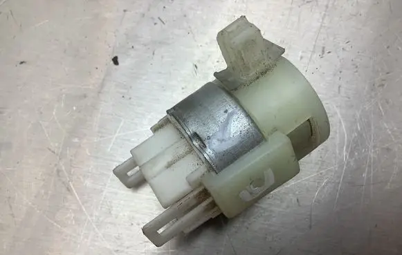 Subaru Forester SG Ignition lock contact 