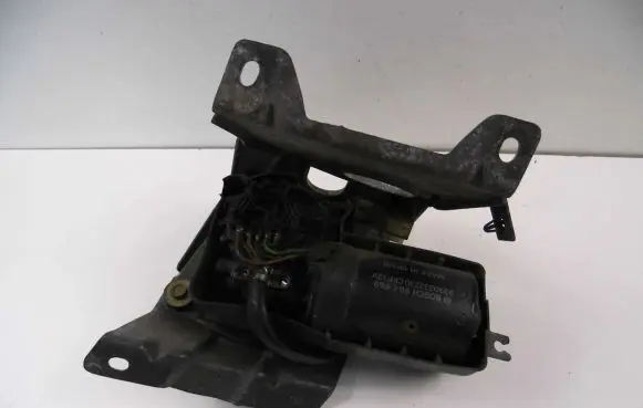 Nissan Vanette Front wiper linkage and motor 9390332230