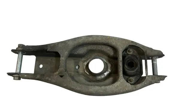 BMW X1 E84 Rear control arm 6772899 33326772899