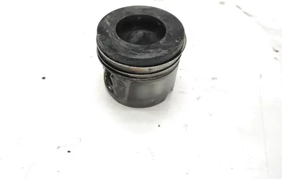 BMW 1 E81 E87 Piston 0840BB