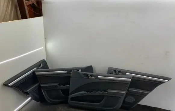 Skoda Superb B6 (3T) Front door card panel trim 3T5867210DC 3T5867209DB 3T2867006CS