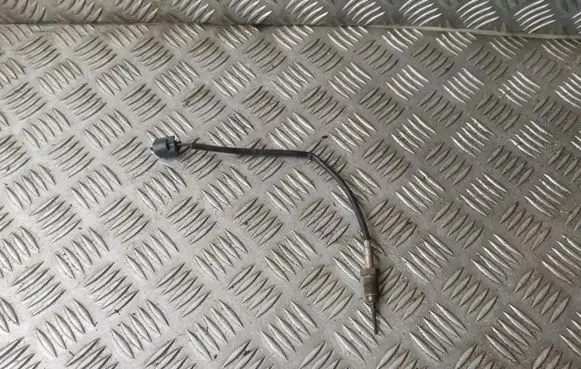 BMW 5 E60 E61 Exhaust gas temperature sensor 7795174
