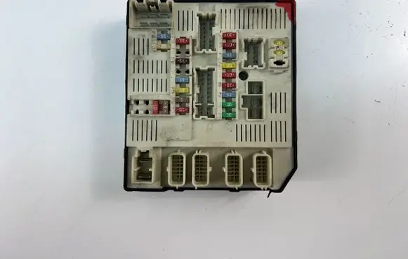 Renault Laguna III Fuse box set 284B60014R