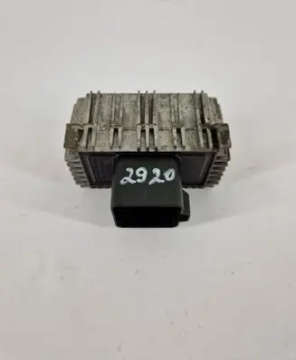 Opel Astra H Coolant fan relay 51799018