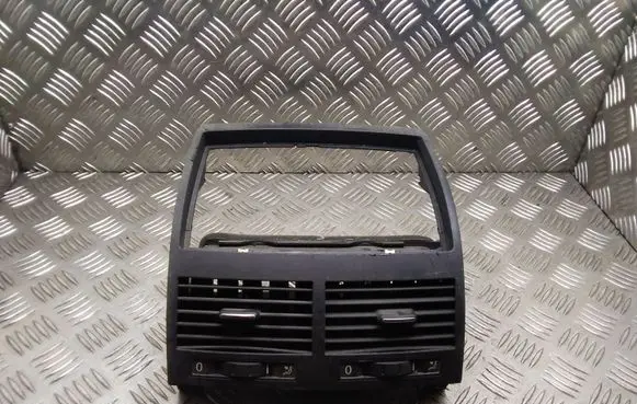 Volkswagen Touareg I Dash center air vent grill 7L6819727