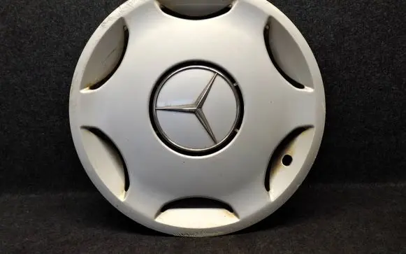 Mercedes-Benz C W202 R15 wheel hub/cap/trim 2024010024