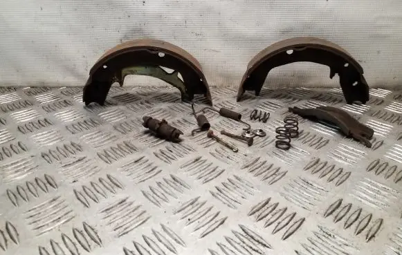 Hyundai Tucson JM Other handbrake/parking brake parts 