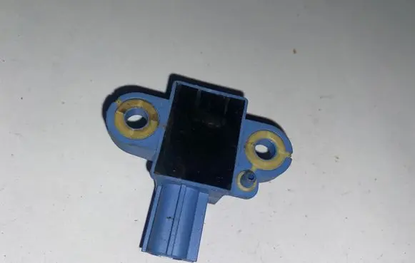 Volkswagen Golf V Airbag deployment crash/impact sensor 1K0955557B