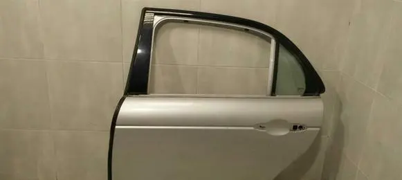 Jaguar XJ X350 Rear door