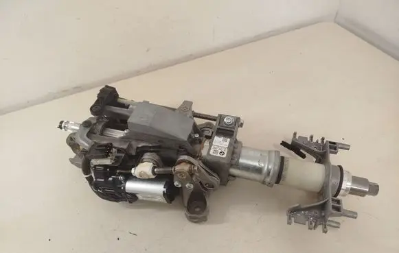 Steering wheel axle set