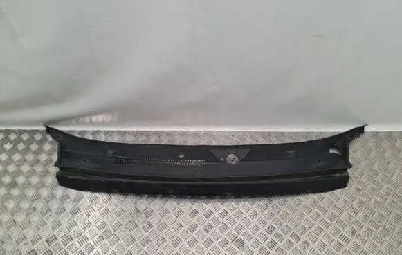 Wiper trim