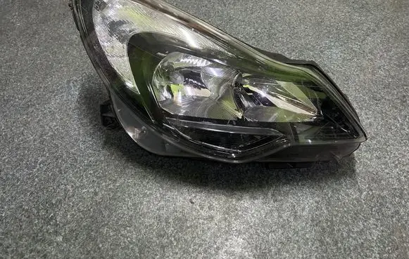 Opel Corsa D Headlight/headlamp 13446802