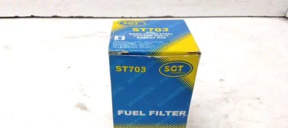 Peugeot 605 Fuel filter ST703