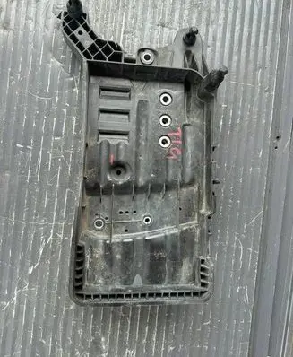 Audi Q3 F3 Battery tray 5QF915325