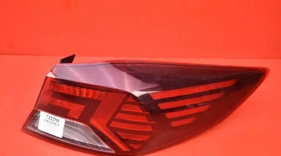 Hyundai Elantra VI Rear/tail lights 92402F2500
