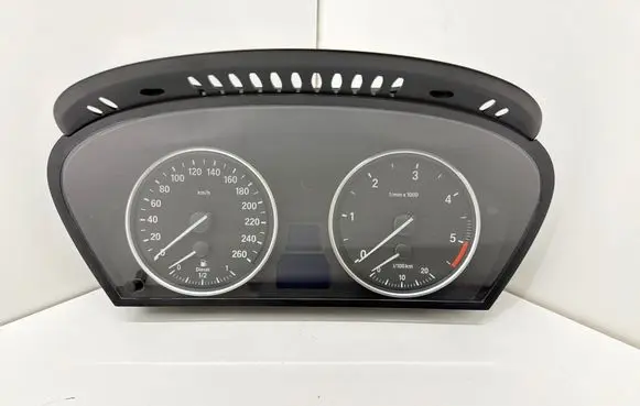 BMW 5 E60 E61 Speedometer (instrument cluster) 110080213 62109177261 6401978907