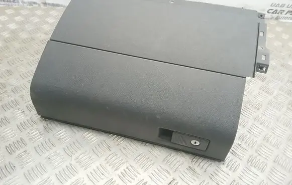 Volkswagen Touran I Glove box set 