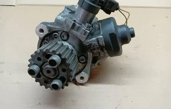 Audi A6 S6 C7 4G Fuel injection high pressure pump 0445010529 03L130755AC 10280212
