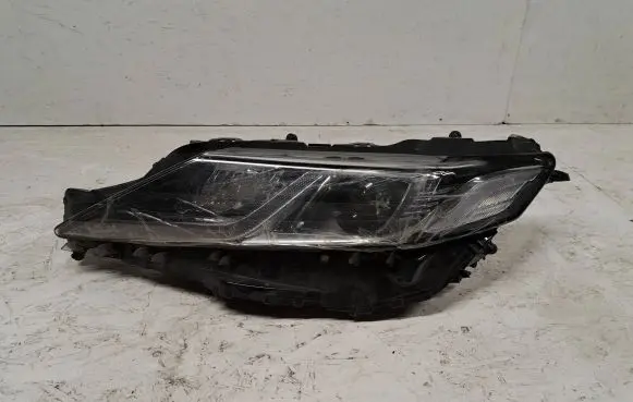 Toyota Camry VIII XV70 Headlight/headlamp 8115033G00 A1V0320000