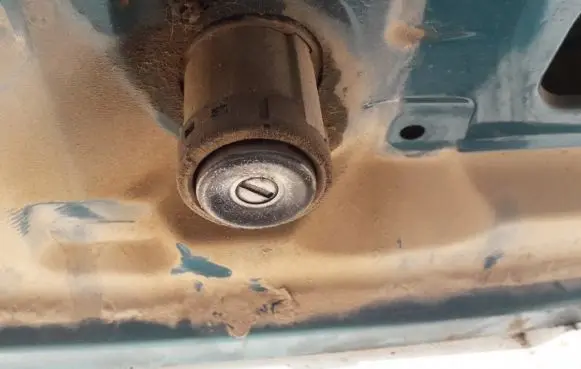 Mazda 323 F Tailgate/trunk/boot exterior handle