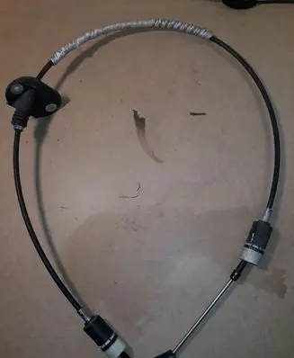 Gear shift cable linkage