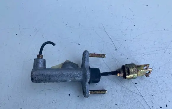Clutch master cylinder