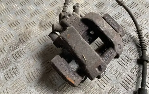 BMW 4 F32 F33 Front brake caliper