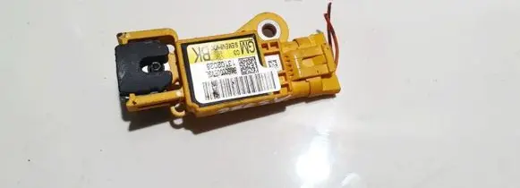 Opel Signum Airbag deployment crash/impact sensor 13102028 BKS0000EV3L