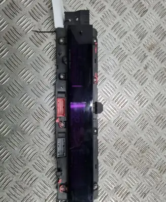 Speedometer (instrument cluster)