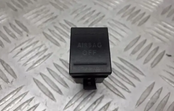 Volkswagen Polo IV 9N3 Passenger airbag on/off switch 6Q0919235