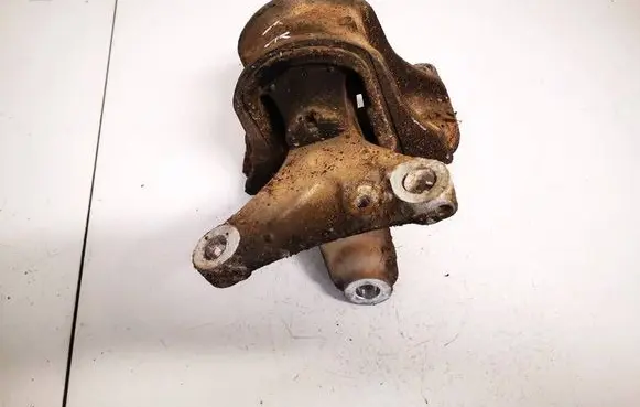 Engine mount bracket
