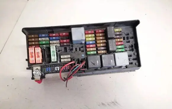 Mercedes-Benz ML W164 Fuse box set a1645400272