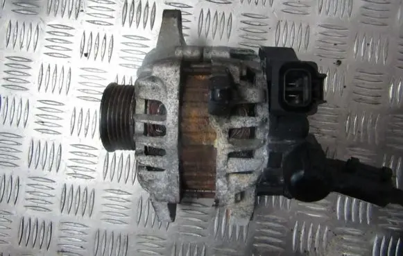 KIA Venga Generator/alternator 2655447 37300-2B101