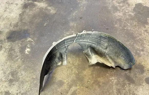 Ford Kuga I Rear arch fender liner splash guards 