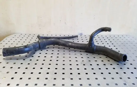 Audi A6 S6 C4 4A Engine coolant pipe/hose 4A0121101D