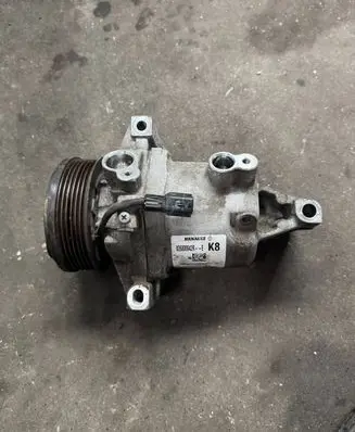Renault Express Air conditioning (A/C) compressor (pump) 926008942R