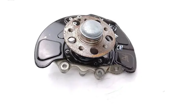 Mercedes-Benz E W212 Front wheel hub A2123322401 A223320800