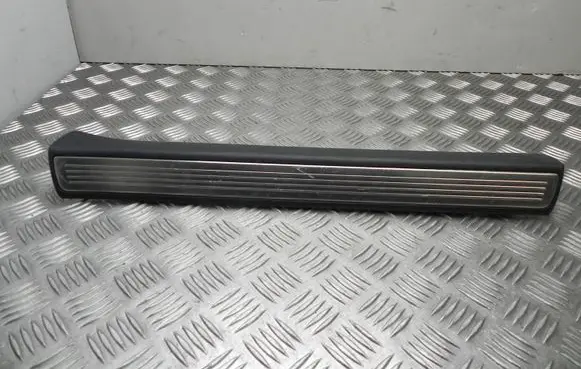 Mercedes-Benz S W222 Other sill/pillar trim element A2226808235 T7662