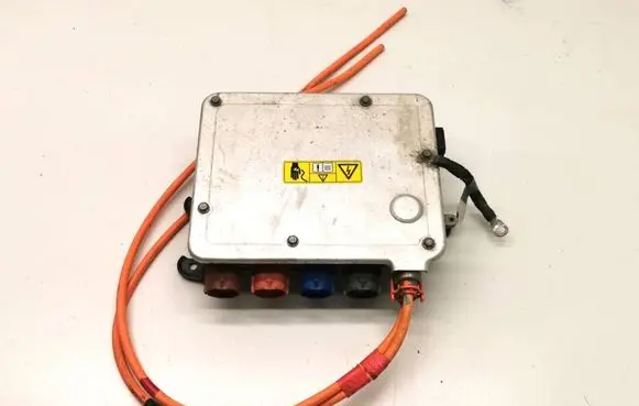 Tesla Model S Voltage converter inverter 1028843-01-A