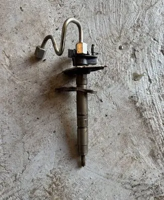 Audi A4 S4 B8 8K Fuel injector 03L130277