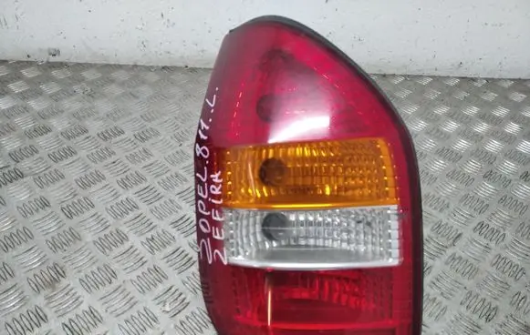 Opel Zafira A Rear/tail lights 62280