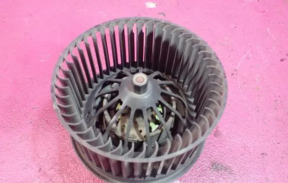 Ford Focus C-MAX Heater fan/blower 3M5H18456EC