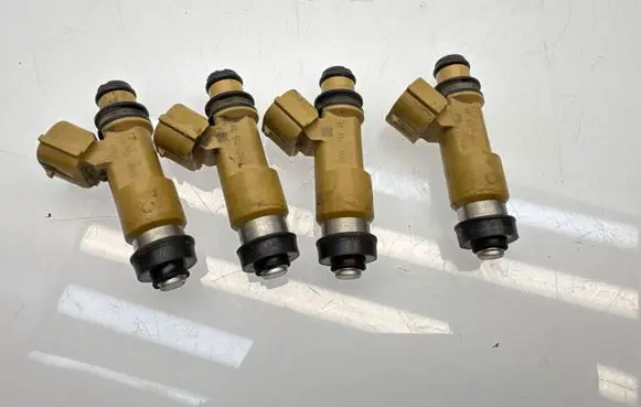 Subaru Legacy Fuel injectors set 009072609