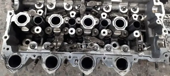 Citroen C4 Grand Picasso Engine head 9655911480