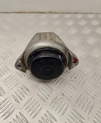 BMW 3 E90 E91 Engine mount bracket 13981112