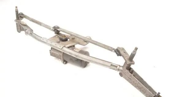 Volvo V70 Front wiper linkage and motor 8648345