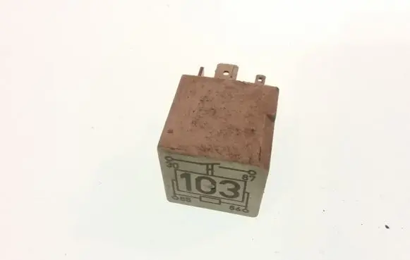 Volkswagen Golf III Other relay 357911253
