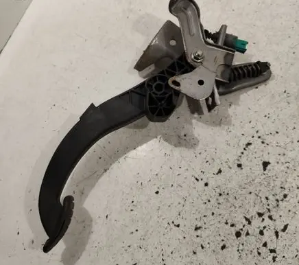 Clutch pedal