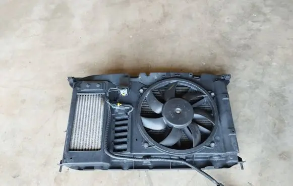 Radiator support slam panel
