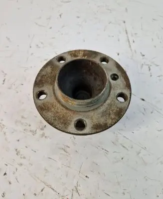 BMW 5 F10 F11 Front wheel hub 